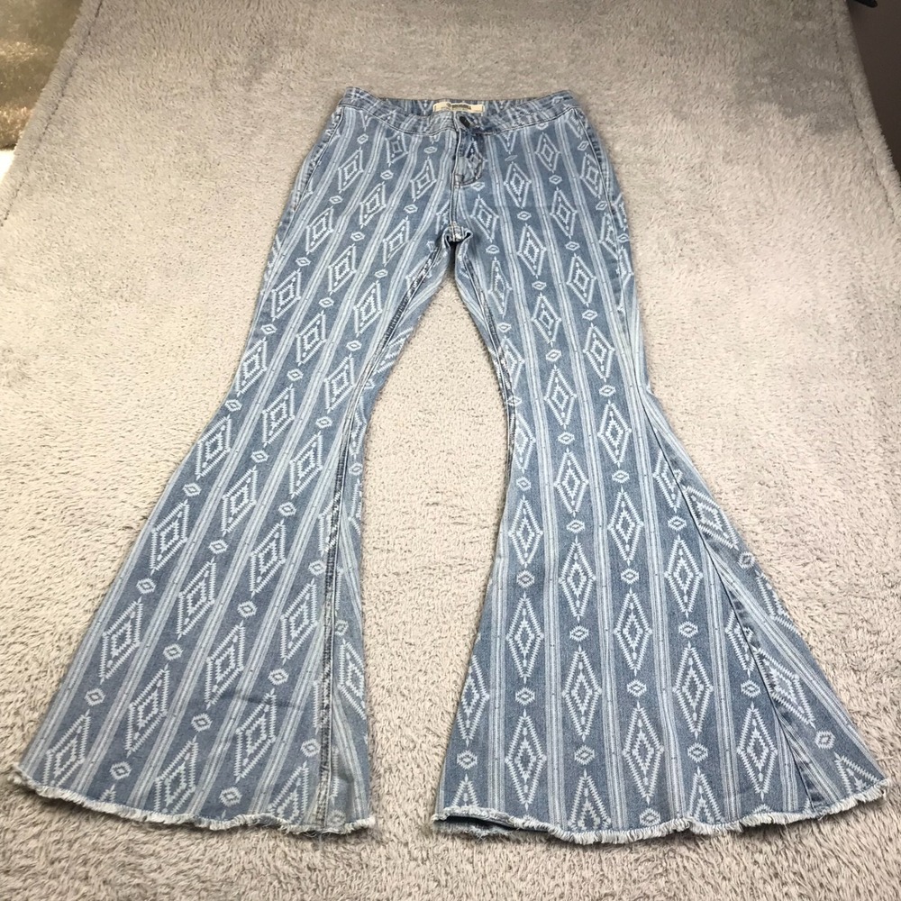 Rock & Roll Cowgirl Jeans Womens 28(28x31) Aztec Print Bargain Button Bell Flare